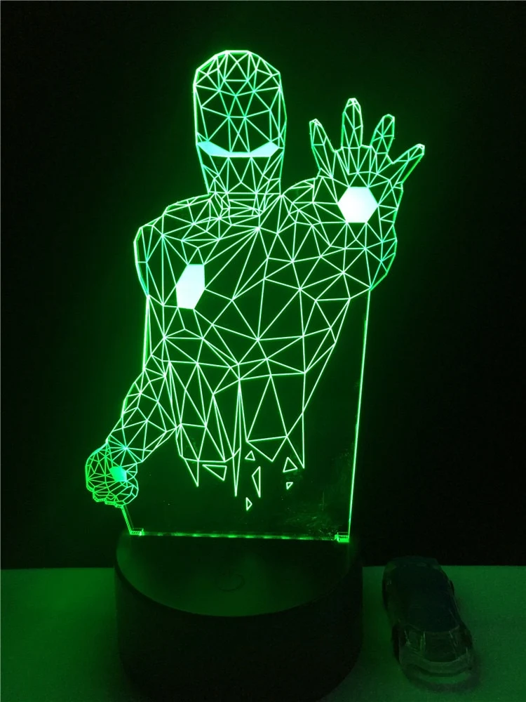 Iron Man Lampe - Tischlampe - Nachtlicht mit 3D Effekt und Farbwechsel