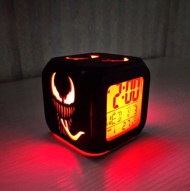 Venom LED Wecker – Wach auf mit der dunklen Seite