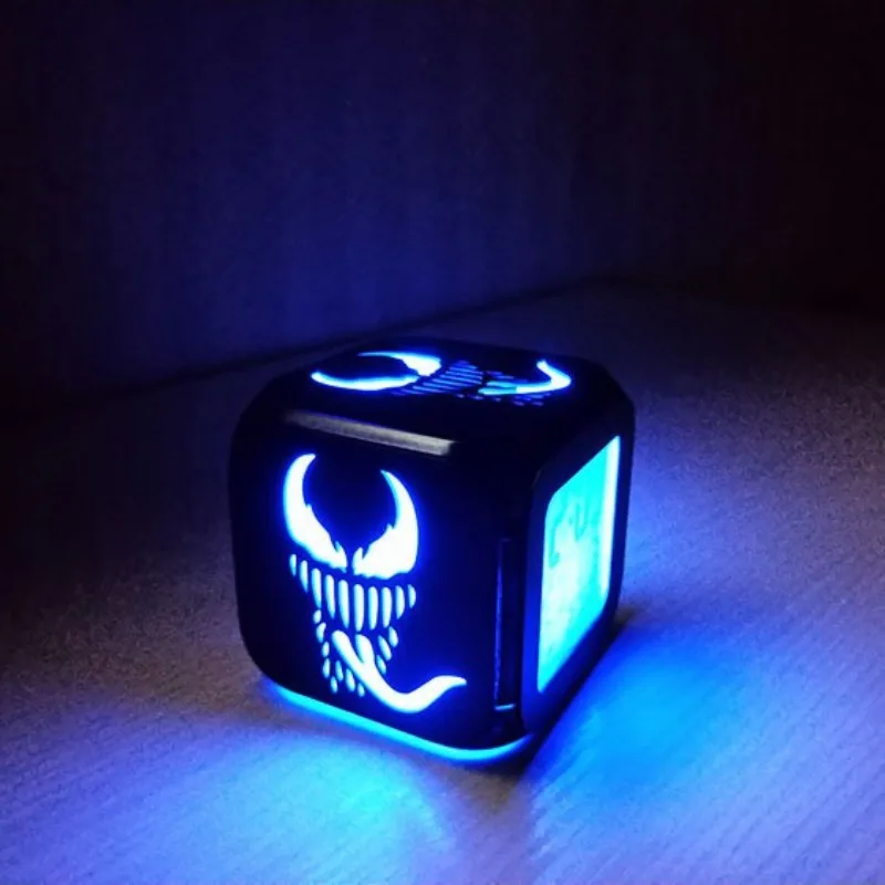 Venom LED Wecker – Wach auf mit der dunklen Seite