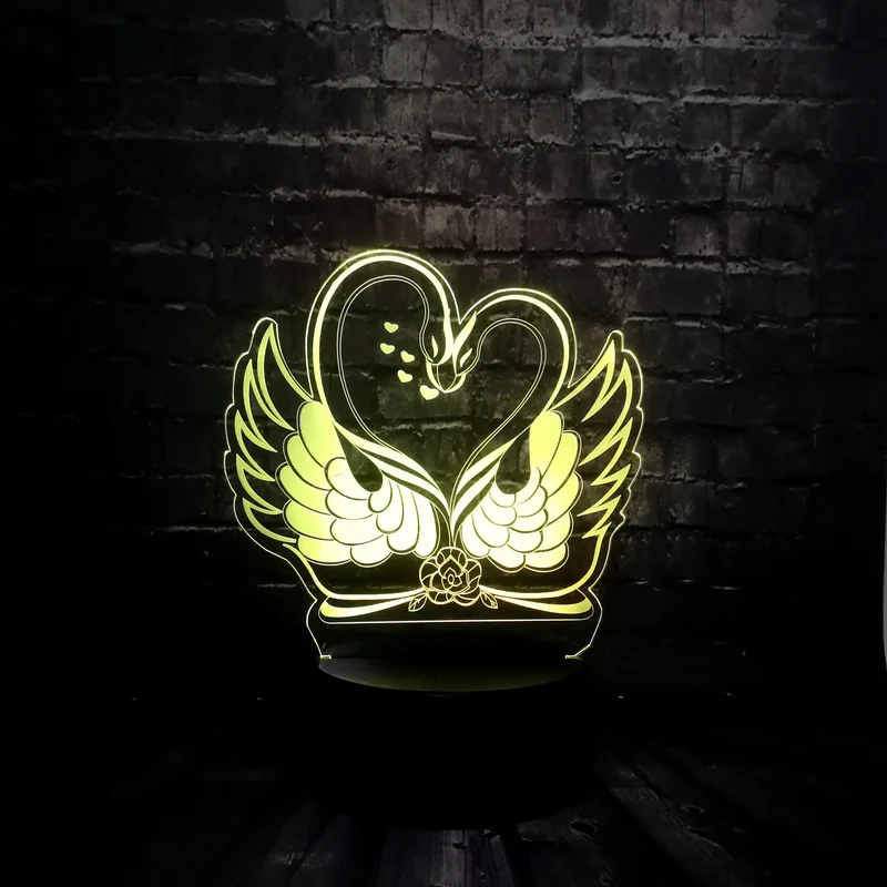 Romantische Lampe mit Schwan Motiv, magischen 3D Effekt und Farbwechsel