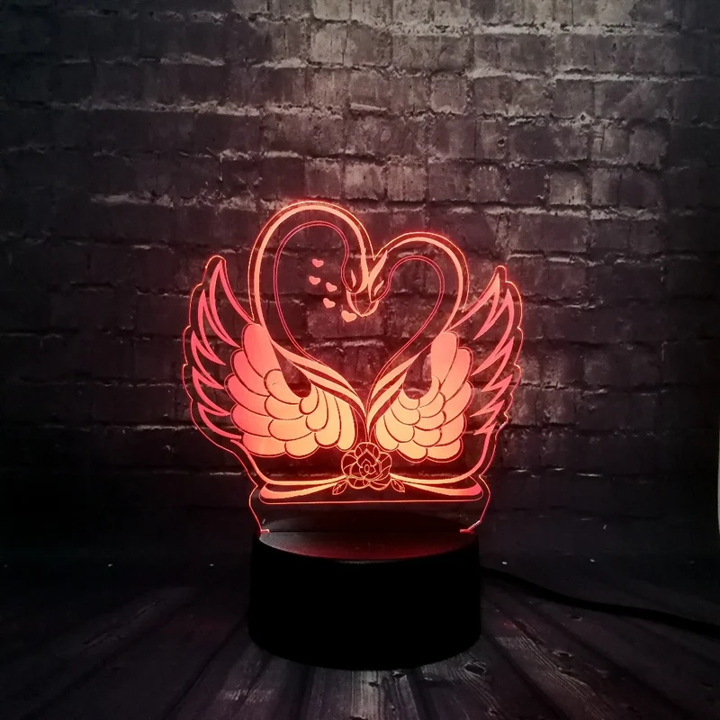 Romantische Lampe mit Schwan Motiv, magischen 3D Effekt und Farbwechsel