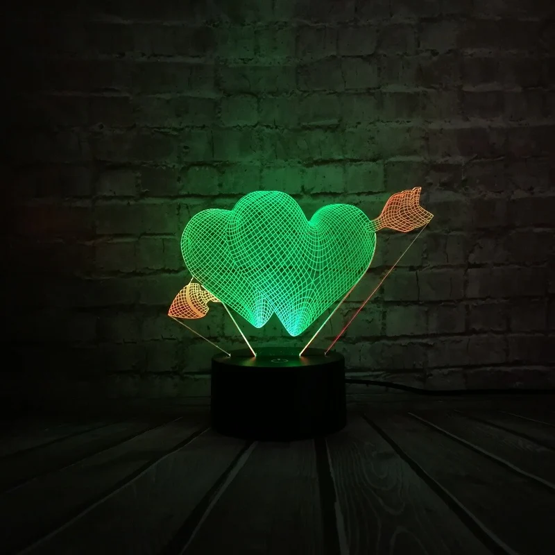 Lampe mit 3D Effekt und romantischen Herz / Liebe Motiv